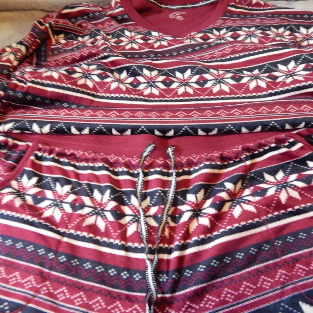 NWOT Nautica (2) Piece Pajamas - Picture 6 of 8